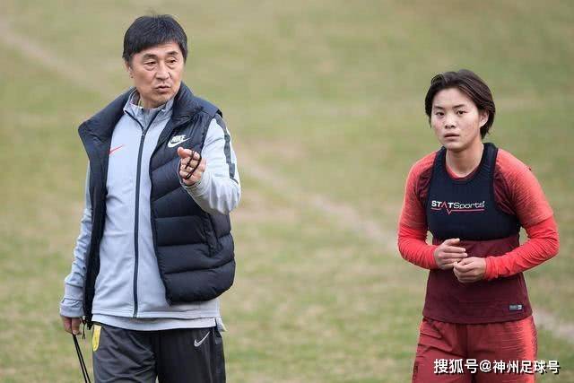 谈球吧客服中心视觉展示